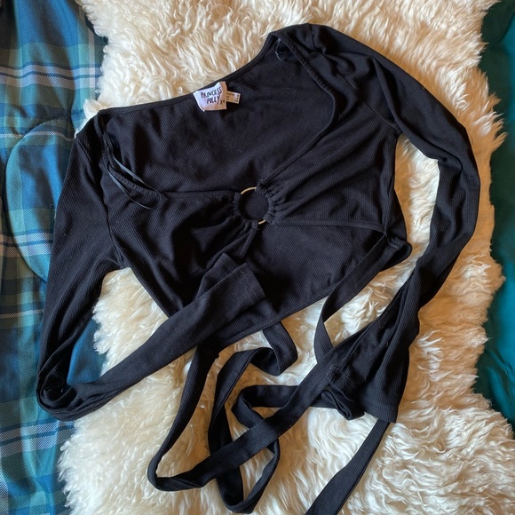 Princess polly black wrap top - Picture 3 of 3